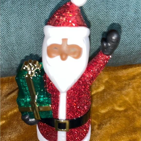 Bath & Body Works Christmas Santa With Presents Wallflower Plug - Picture 2 of 3